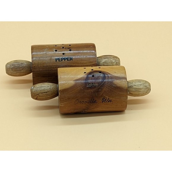 Vintage Salt and Pepper Shakers Rolling Pins Wood Souvenir Kitsch - Picture 4 of 4